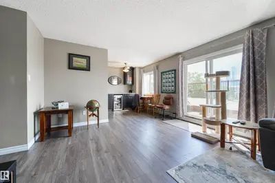 Interior photo 4 of #401 11026 106 ST NW