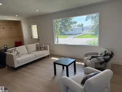 Interior photo 1 of 899 ALDER AV