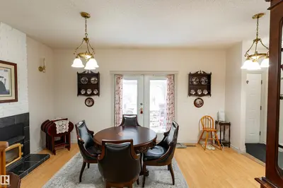 Interior photo 2 of 4312 70 ST NW