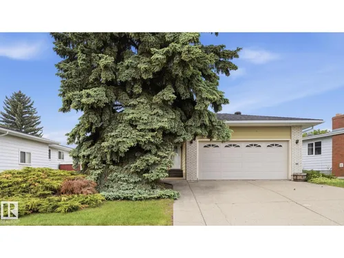 7408 40 AV NW, Edmonton - $424,900