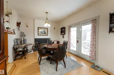 Interior photo 3 of 4312 70 ST NW
