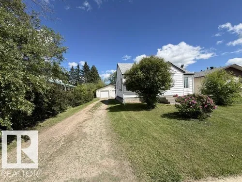 5215 46 ST, Legal - $299,000