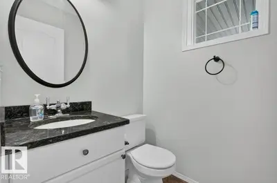 Interior photo 3 of 438 GIBB WD NW