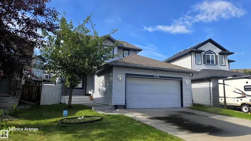 3724 163 AV NW, Edmonton - $479,900