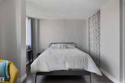 Interior photo 3 of #705 9816 112 ST NW