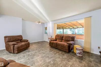Interior photo 3 of 1725 LAKESIDE DR