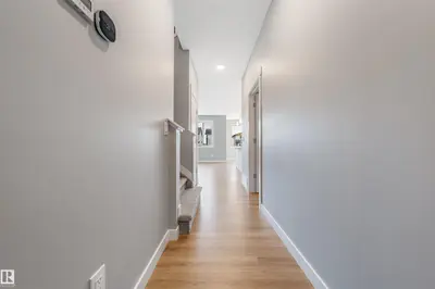Interior photo 3 of 7122 52 AVE BEAUMONT