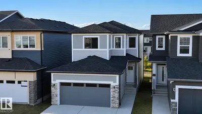 Interior photo 1 of 7122 52 AVE BEAUMONT