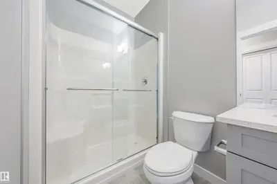 Interior photo 2 of 7122 52 AVE BEAUMONT