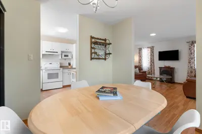 Interior photo 4 of 76 CHUNGO CR