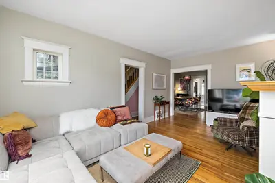 Interior photo 2 of 9851 86 AV NW