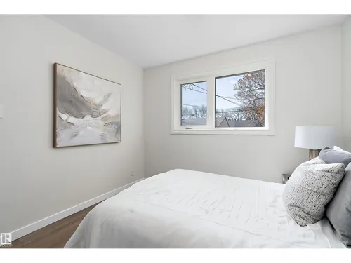 9747 66 AV NW, Edmonton - $499,900