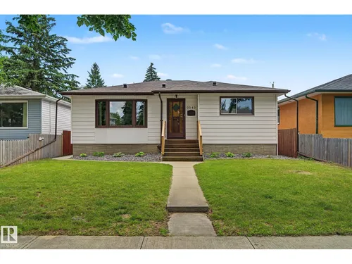 9545 65 AV NW, Edmonton - $510,000