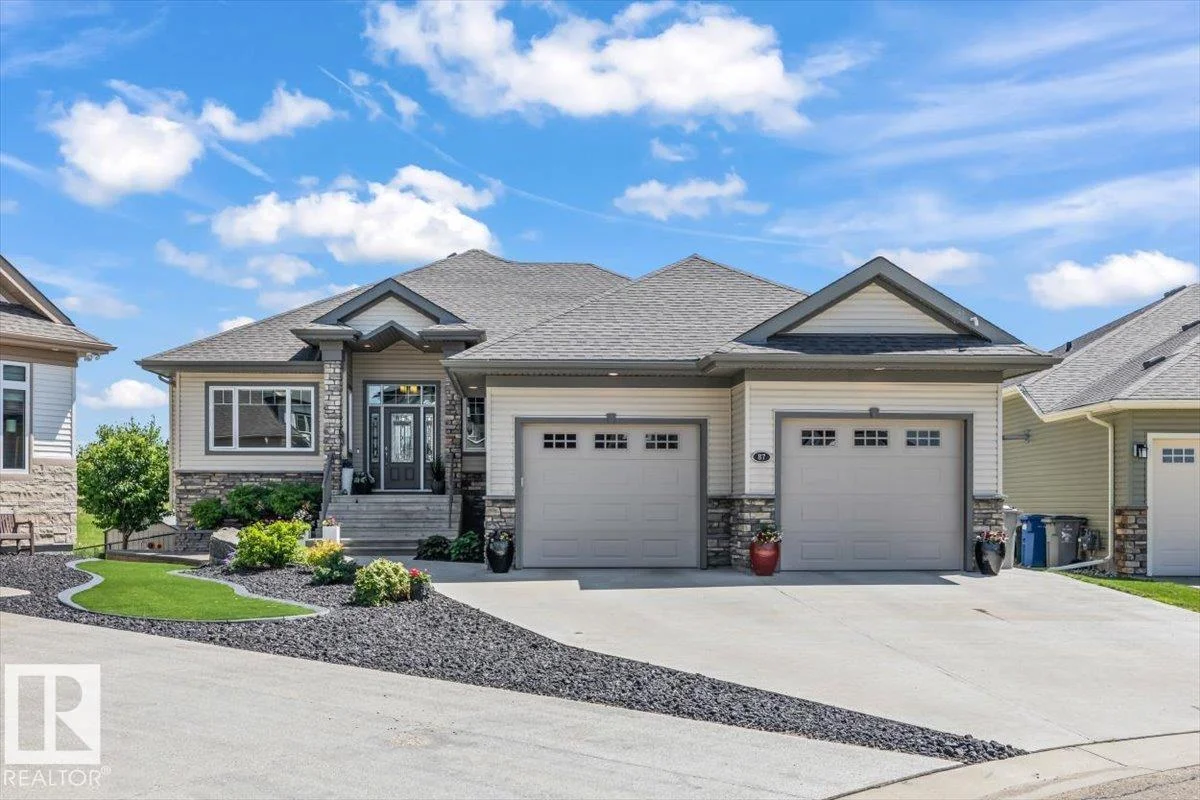 87 LAKELAND CR, Beaumont - 5 bedroom Detached Single Family for sale