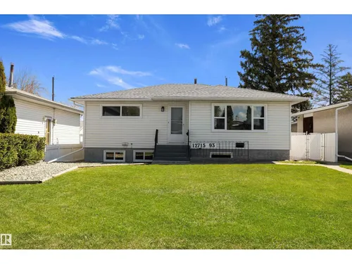 12715 / 12717 93 ST NW, Edmonton - $479,000