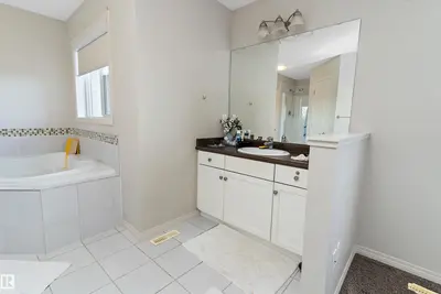 Interior photo 4 of 6934 19A AV SW