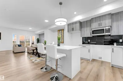 Interior photo 2 of #68 130 element DR