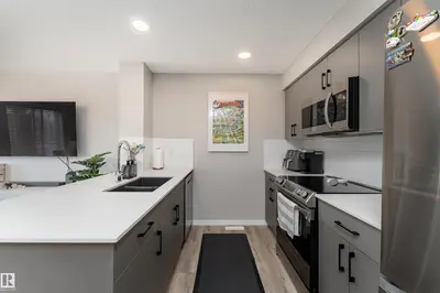 Interior photo 1 of #61A 1530 TAMARACK BV NW