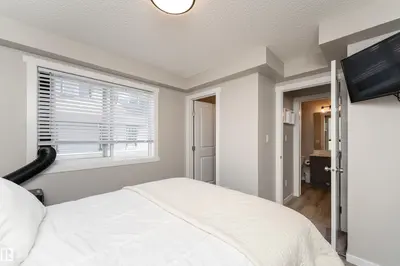 Interior photo 4 of #61A 1530 TAMARACK BV NW