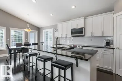 Interior photo 2 of 16 NORELLE TERRACE