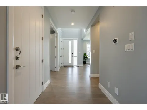 10936 71 AV NW, Edmonton - $1,199,900