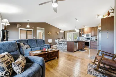 Interior photo 4 of 62217 Rge Rd 470