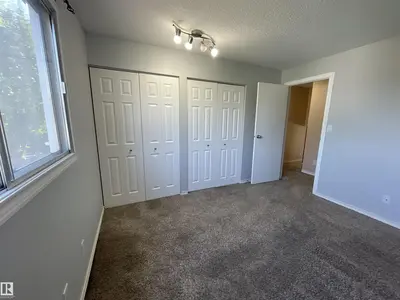 Interior photo 4 of 174 GREENWOOD DR