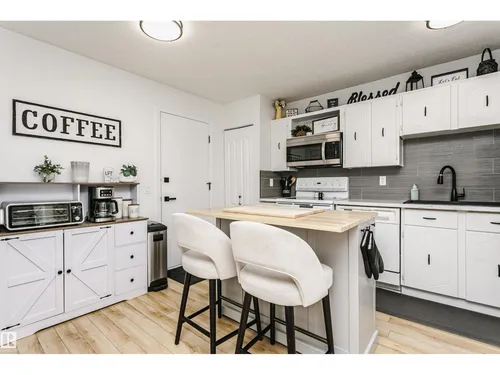 106 FOREST GV, St. Albert - $275,000