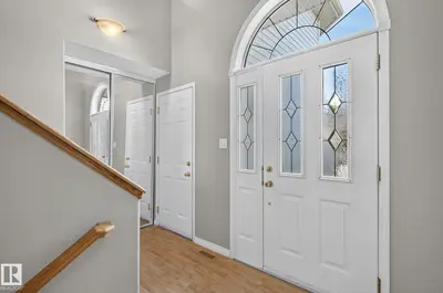 Interior photo 3 of 3211 MCPHADDEN PL SW
