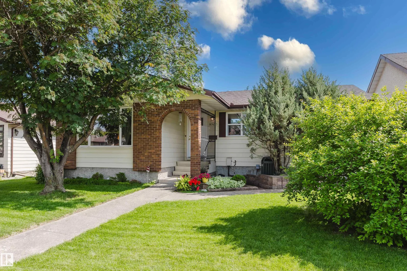 10433 32A AV NW, Edmonton - 3 bedroom Detached Single Family for sale
