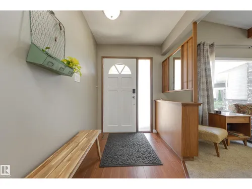 10527 32 AV NW, Edmonton - $520,000