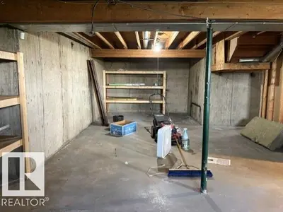 Interior photo 4 of 10320 109 AV
