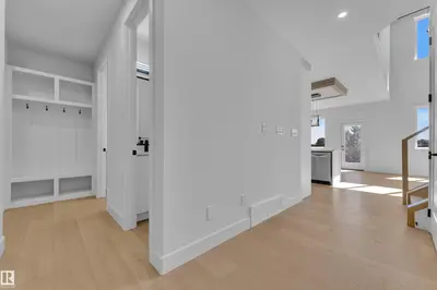 Interior photo 3 of 207 Linden LO