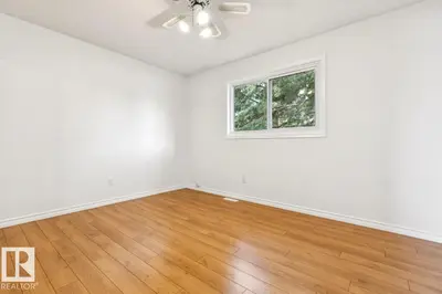 Interior photo 3 of 4649 16A AV NW
