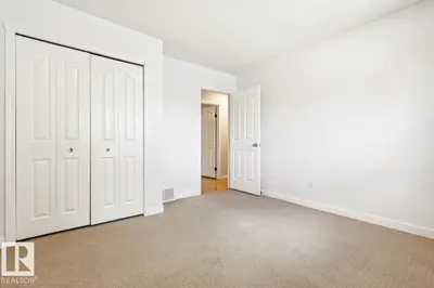 Interior photo 2 of 4649 16A AV NW