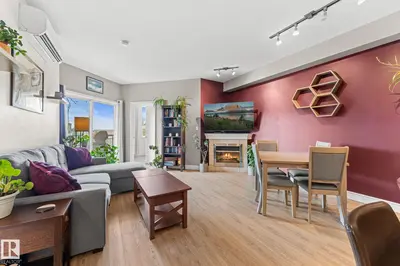 Interior photo 4 of #419 2035 GRANTHAM CO NW