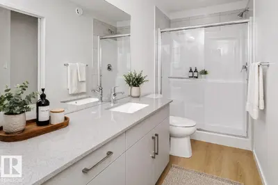 Interior photo 3 of 303 EDGEMONT DR NW