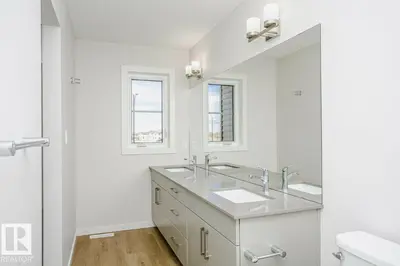 Interior photo 2 of 303 EDGEMONT DR NW