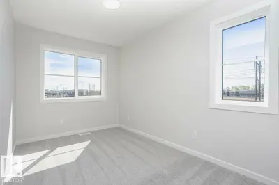 Interior photo 4 of 303 EDGEMONT DR NW