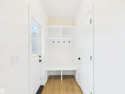 Interior photo 4 of 1096 MCLEOD AV