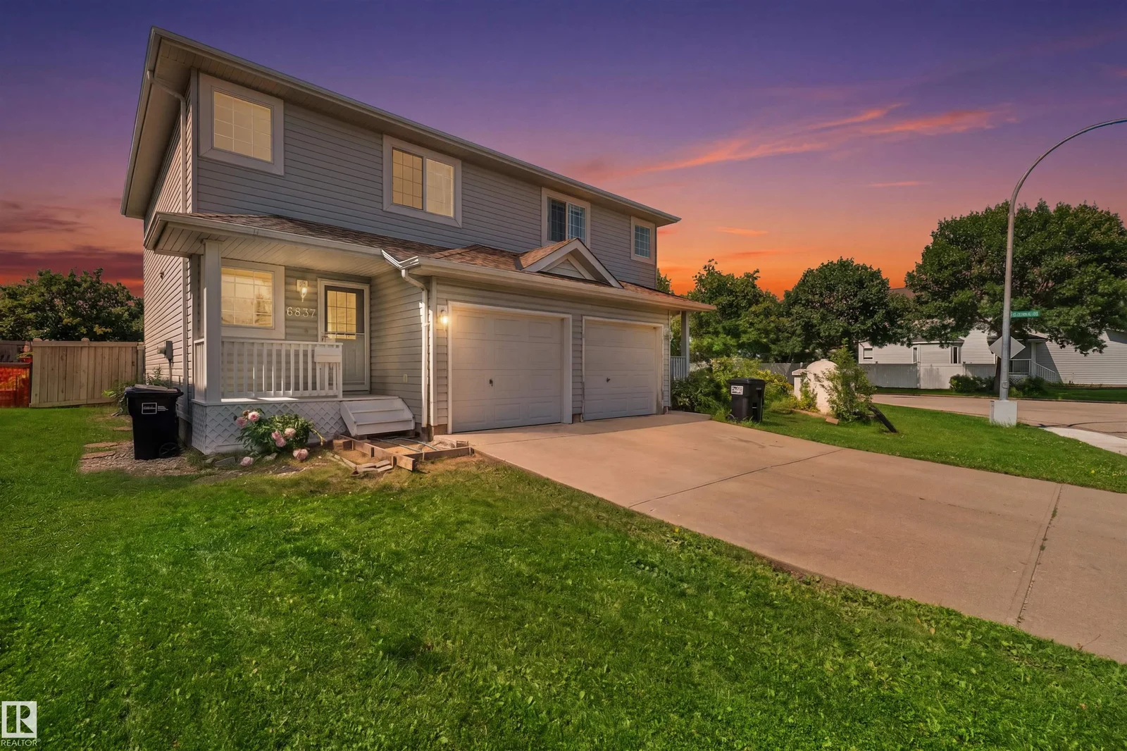 6837 159A AV NW, Edmonton - 3 bedroom Duplex for sale
