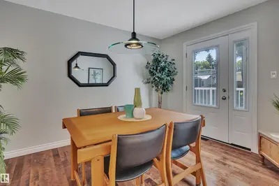 Interior photo 3 of 40 MENLO CR
