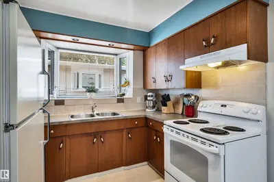 Interior photo 3 of 11611 137 AV NW