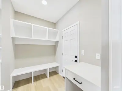 Interior photo 4 of 119 HILTON CV