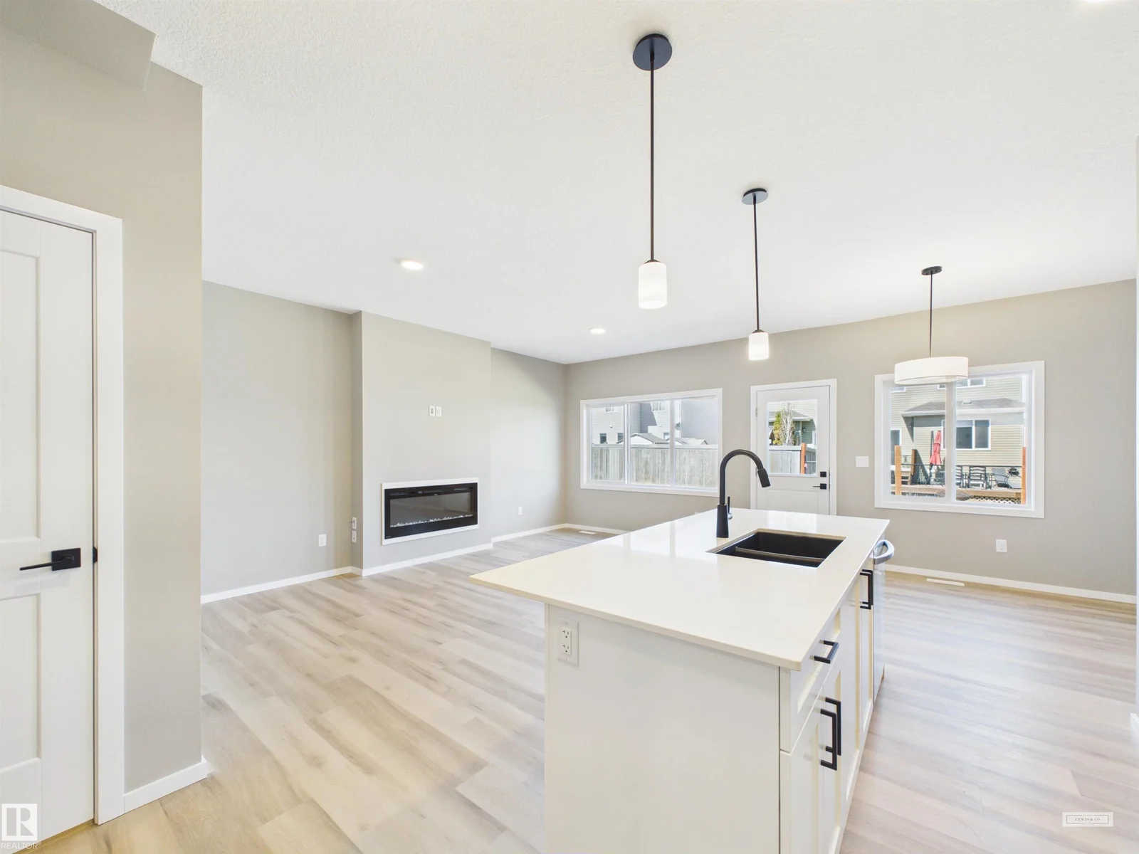 119 HILTON CV, Spruce Grove - 3 bedroom Duplex for sale