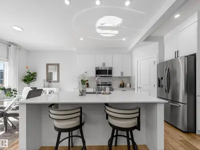 Interior photo 2 of 5546 KOOTOOK RD SW