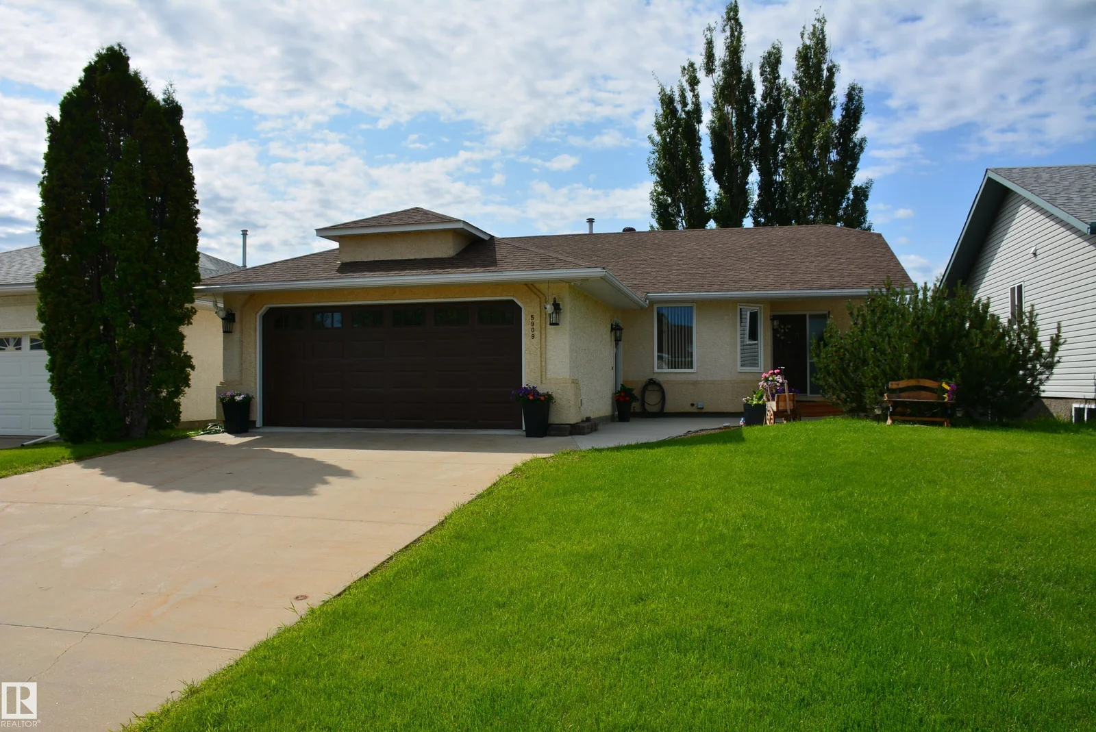 5909 52 AV, Barrhead - 4 bedroom Detached Single Family for sale