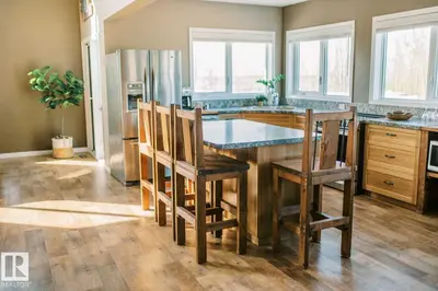 Interior photo 2 of 13 Park Ridge WY