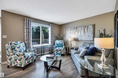 Interior photo 4 of 5033 ANDISON CL SW