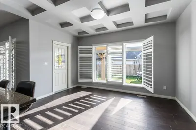 Interior photo 4 of 